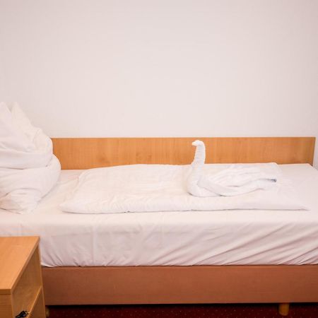 Hotel Restaurant Zehntscheune Sinsheim Kültér fotó