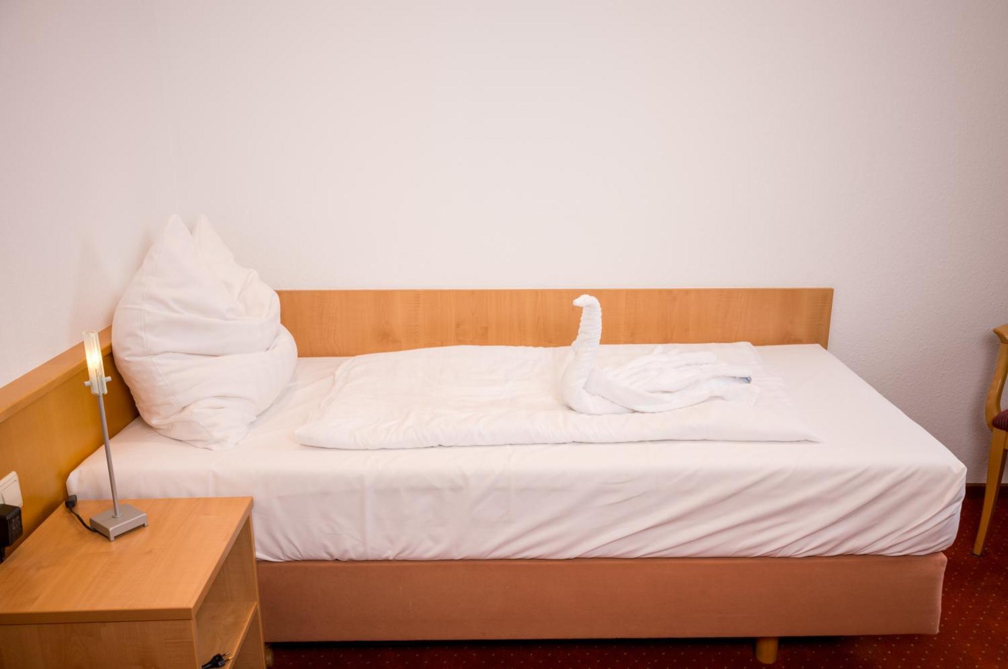 Hotel Restaurant Zehntscheune Sinsheim Kültér fotó