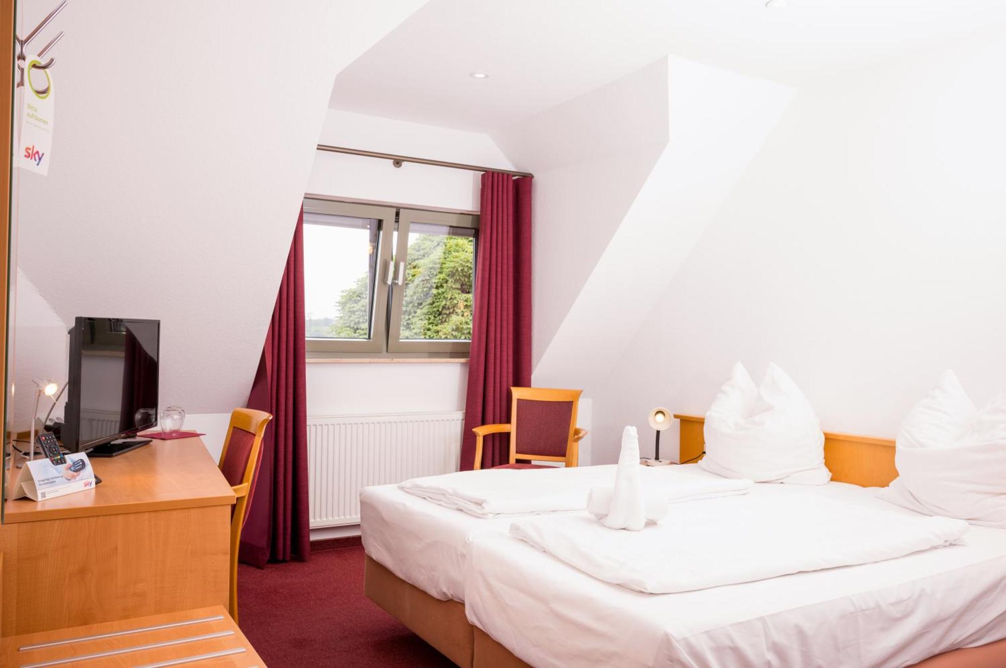 Hotel Restaurant Zehntscheune Sinsheim Kültér fotó