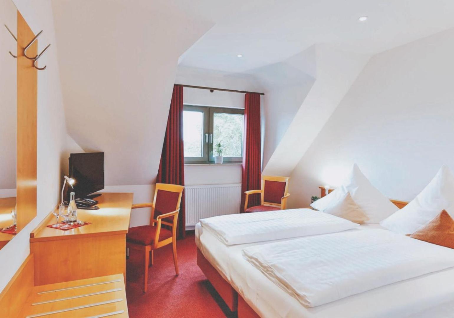 Hotel Restaurant Zehntscheune Sinsheim Kültér fotó
